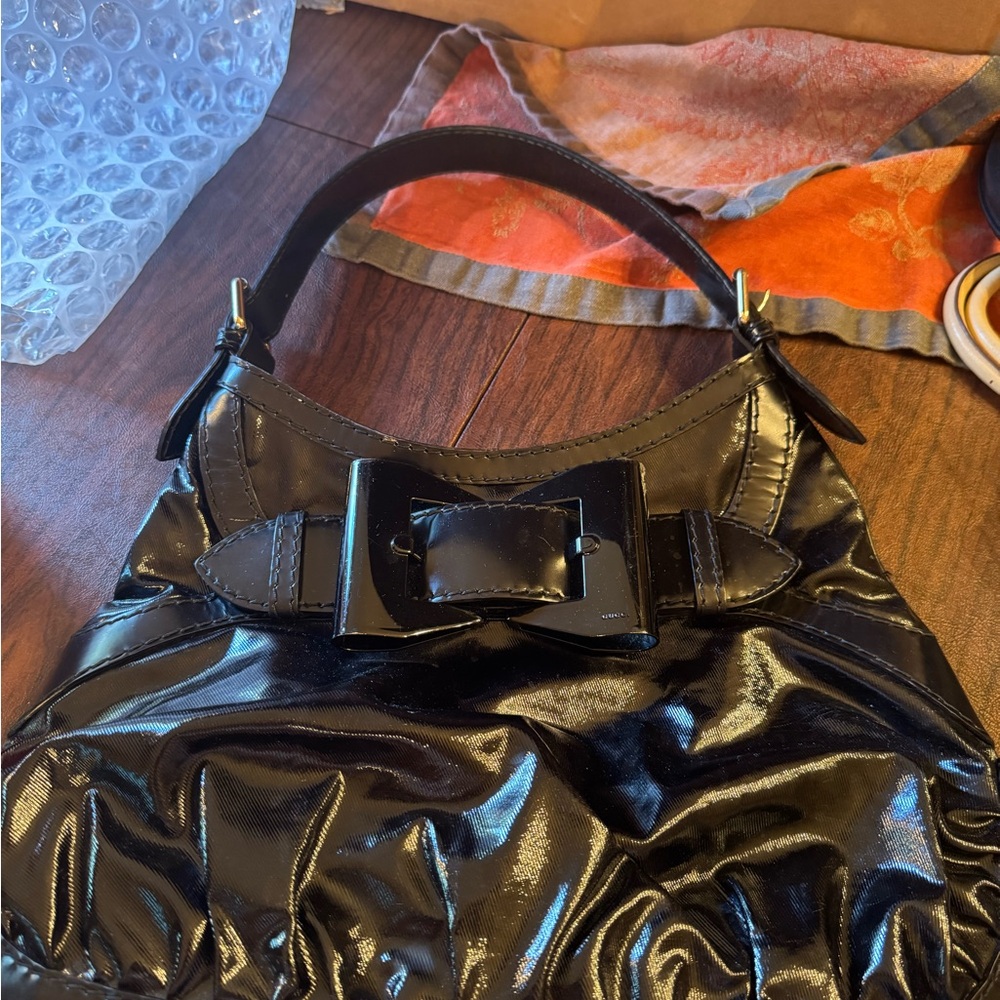 Authentic Gucci Elegant Black Bow Women's Handbag
